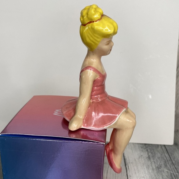 Vintage Signed July 1977 Ballerina Beauty Pink Dress Shoes Statue - Picture 5 of 15